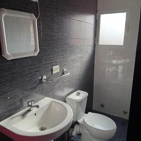 Casa La Abuela Albergue *